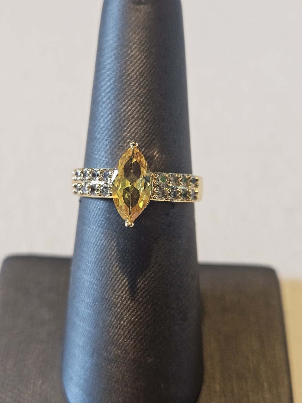 Yellow Marquise Stone Gold-Color Ring - Unbranded